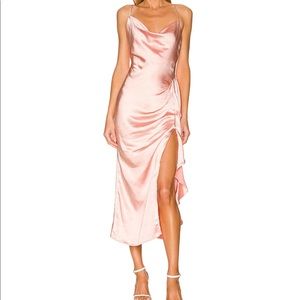 Revolve / Elliatt pink midi dress